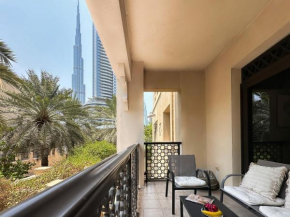 Trophy 2BR Aladdin Estate w Burj Khalifa View